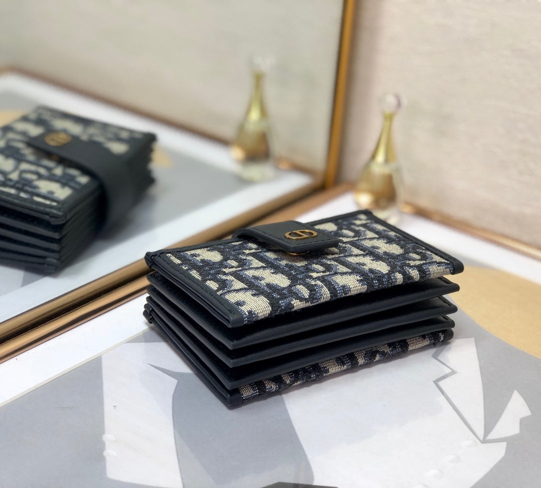 Dior 多隔層風琴卡包