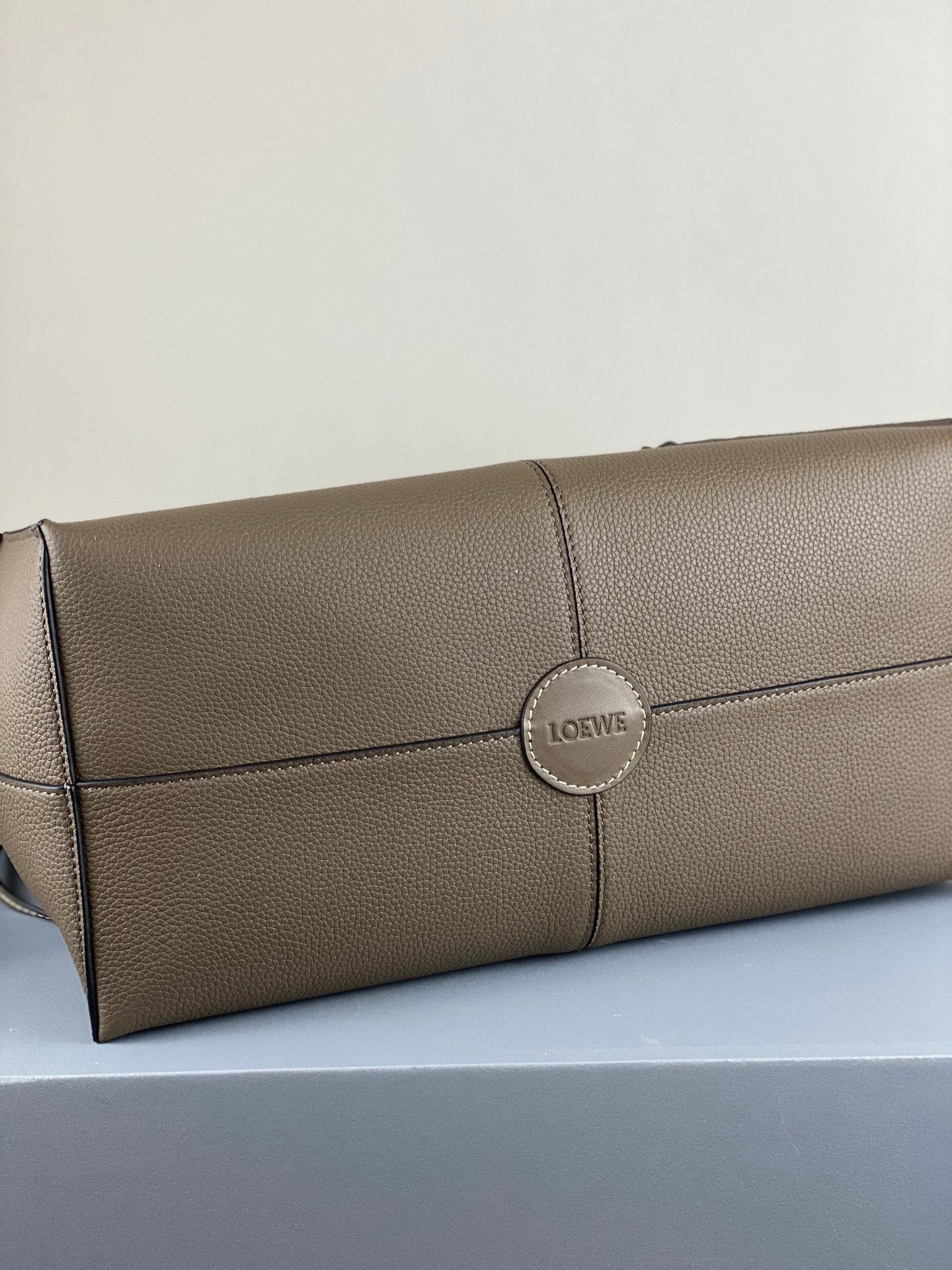 羅L威-Cushion tote 小號