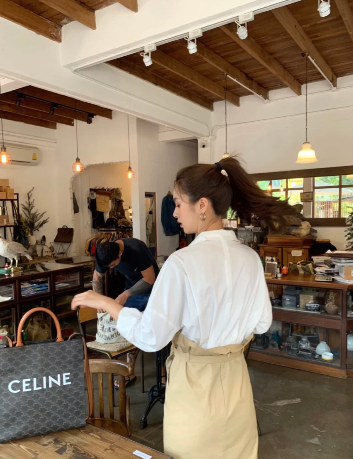 Celine Cabas 中號老花牛皮革
