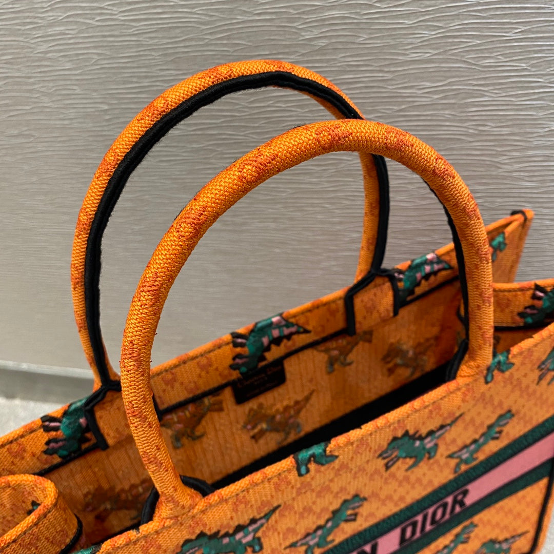 Dior Book Tote-大號41.5cm-小恐龍