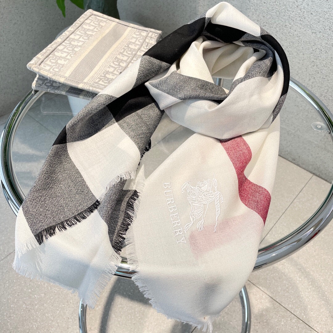 巴B家-超薄羊絨格子方巾