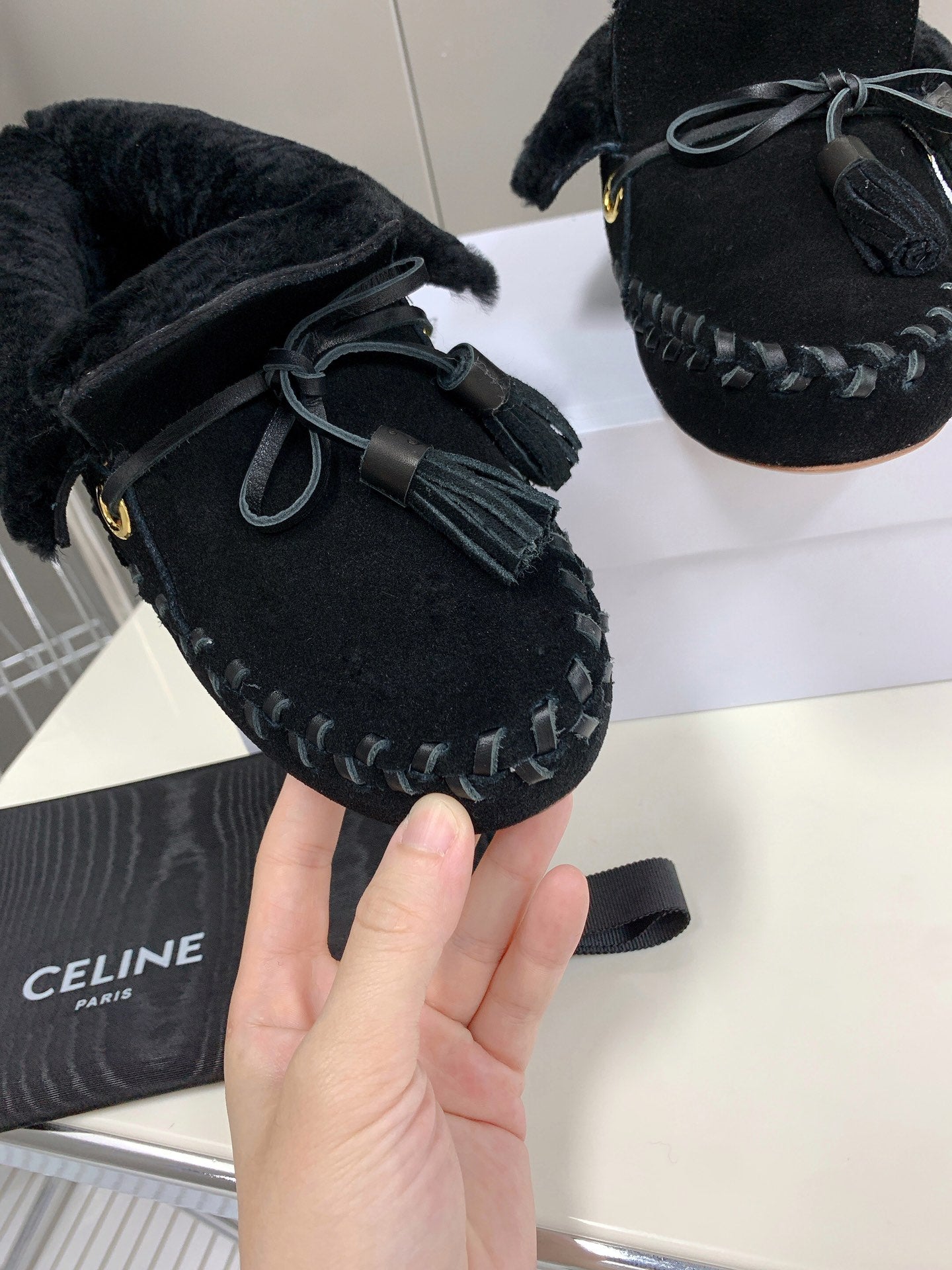 Celine鞋-Celine 毛毛豆豆鞋（黑）