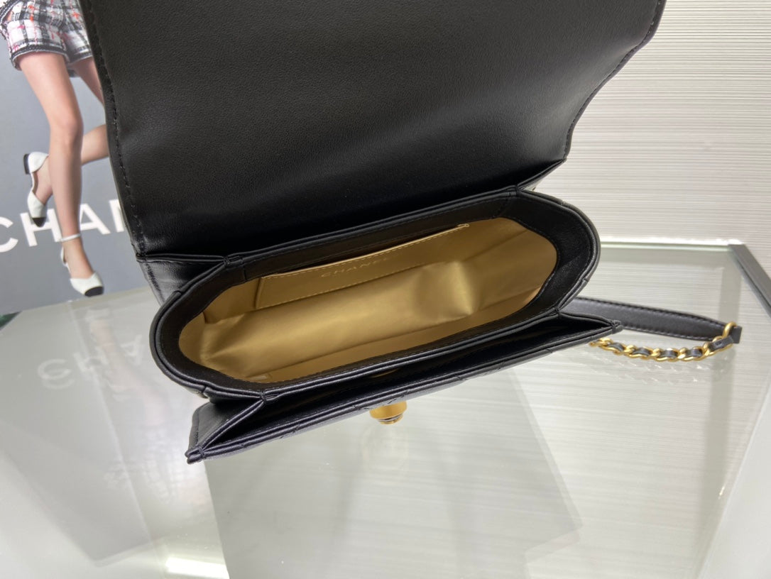 Chanel Coco King Dom鏈條包
