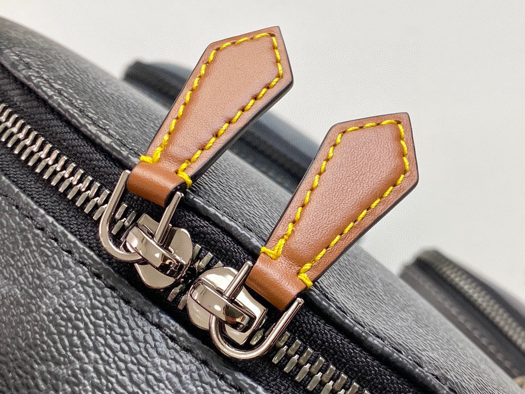 M45455 路L家-2020 秋冬系列 Multipocket 雙肩包