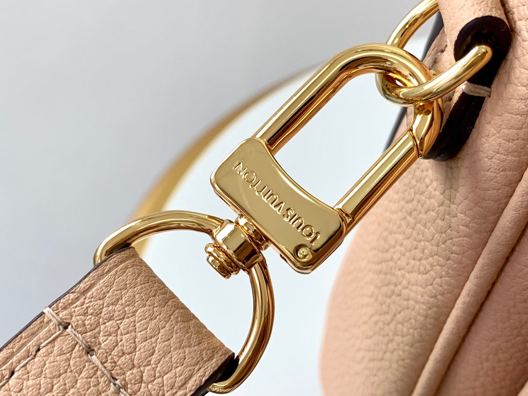 M44300 路L家-Pochette Métis郵差包