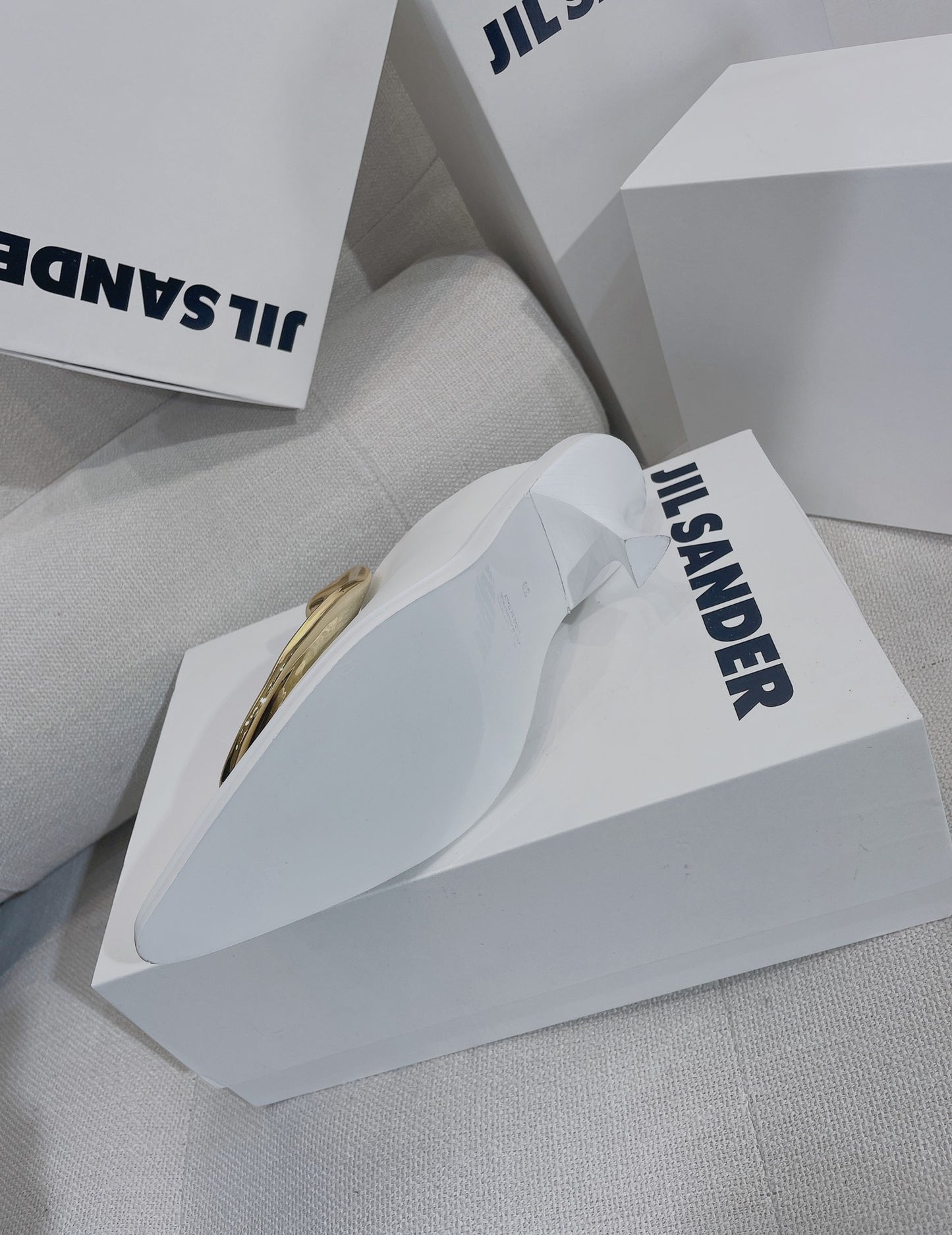 Jil sander-2022春夏 走秀新款 金屬裝飾尖頭平底拖鞋