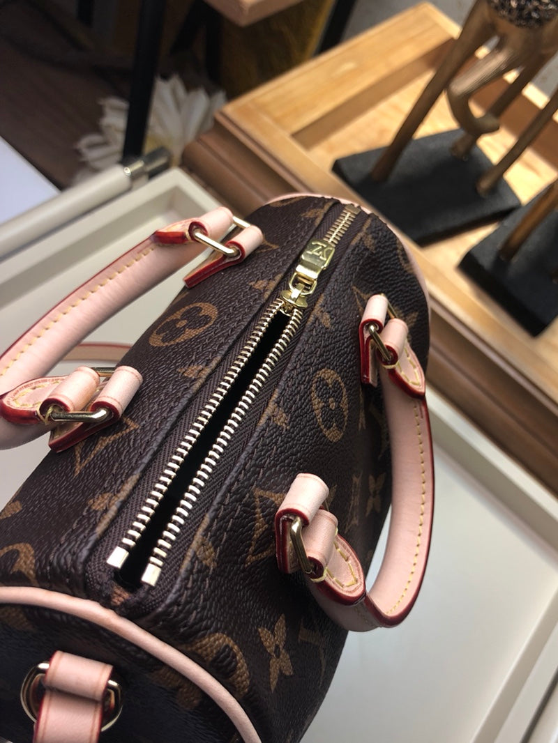 M61252 路L家-Nano Speedy 波士頓包 老花迷你