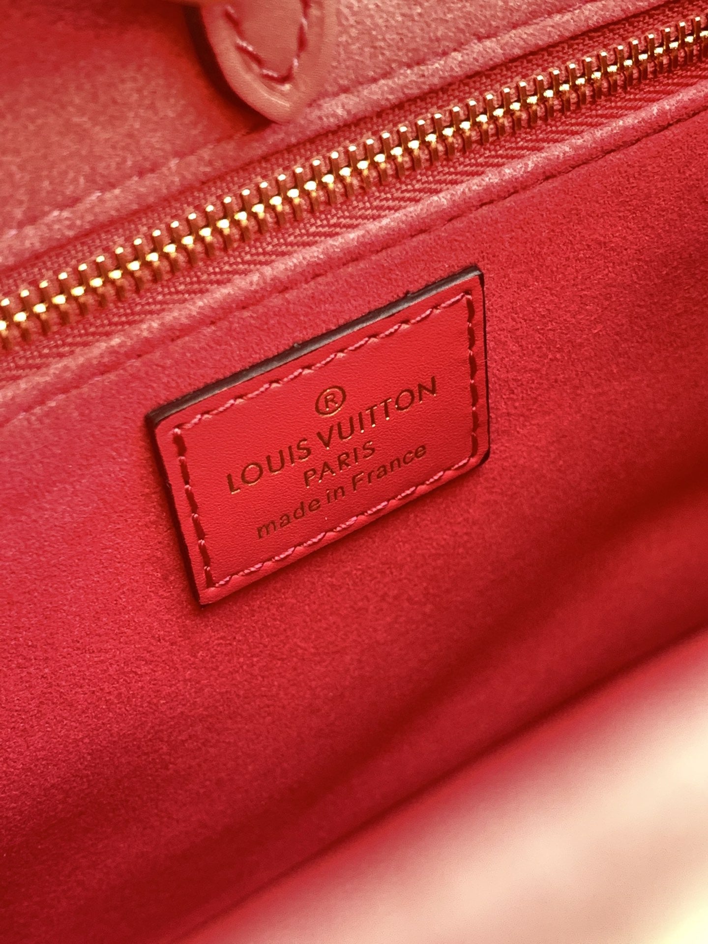 LV M45660 ONTHEGO PM小號手袋-玫紅色