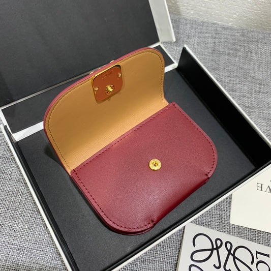 Loewe Goya 系列絲綢小牛皮卡包