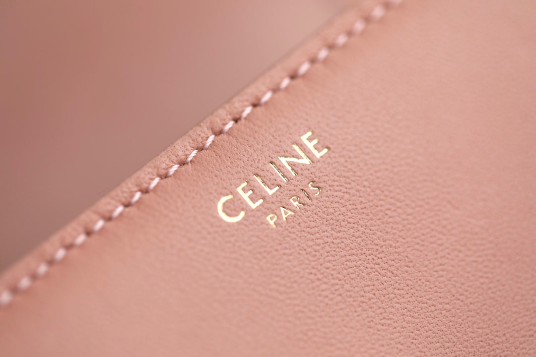 Celine TRIOMPHE 小號亮澤羊皮翻蓋錢包-玫瑰粉