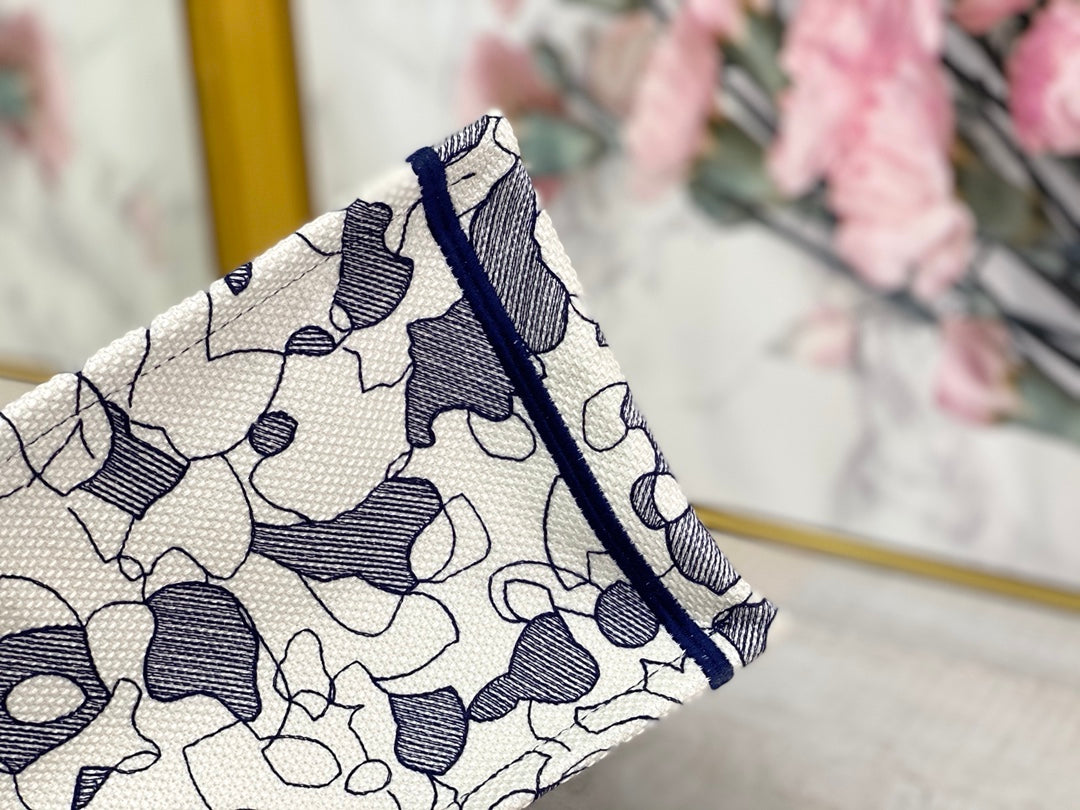 Dior Book Tote-小號36.5cm-五角星