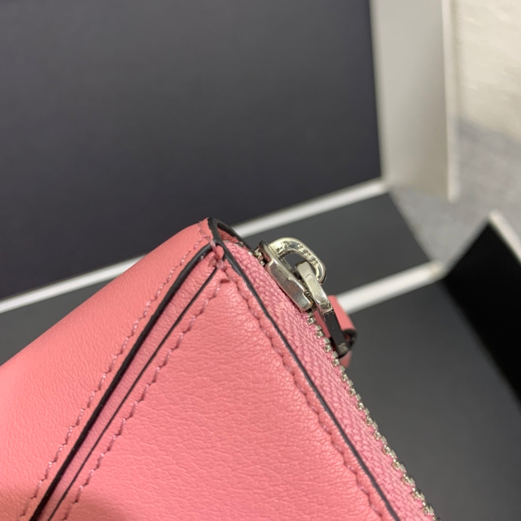 Loewe Puzzle zip around wallet 拉鍊長夾