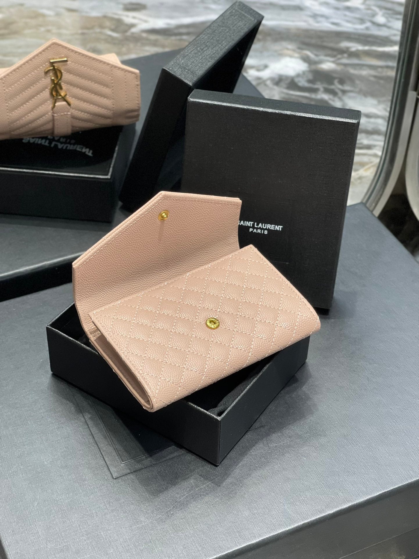 YSL 新款短夾-粉色金扣