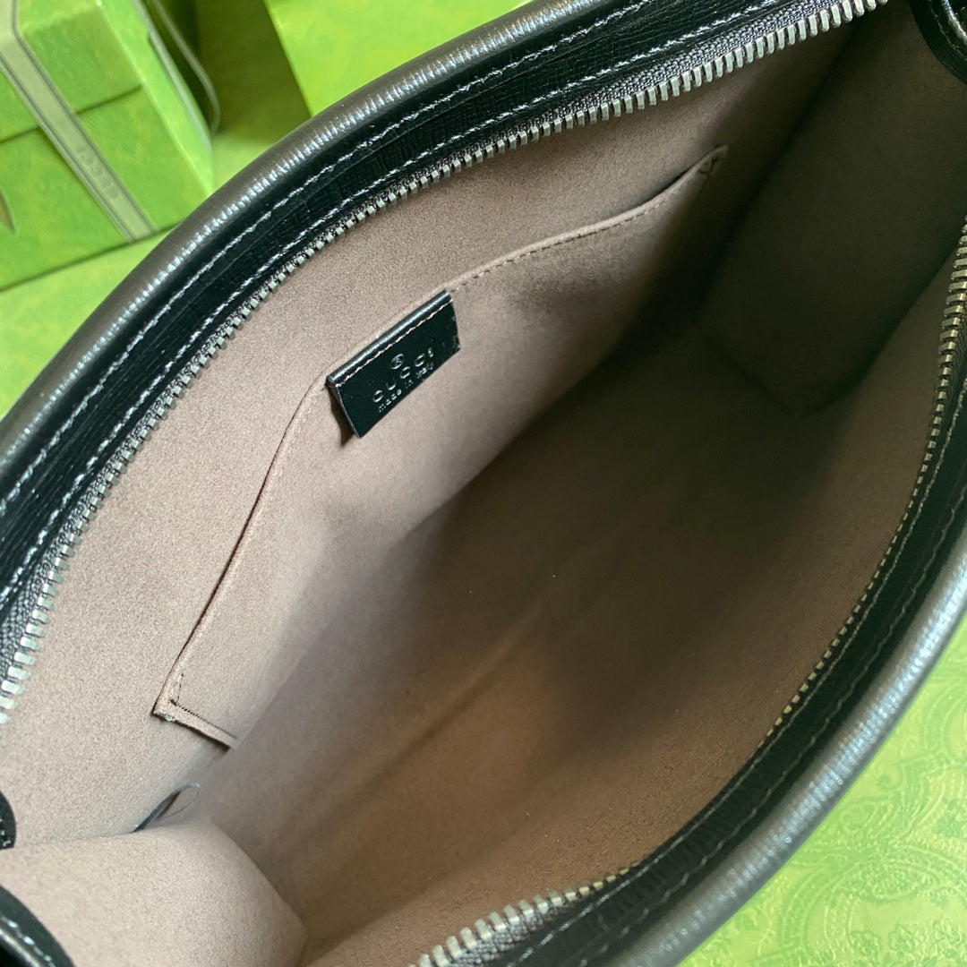 Gucci 男款手拿包