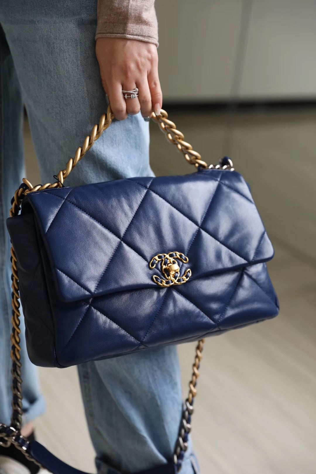 Chanel 19Bag-中號深藍