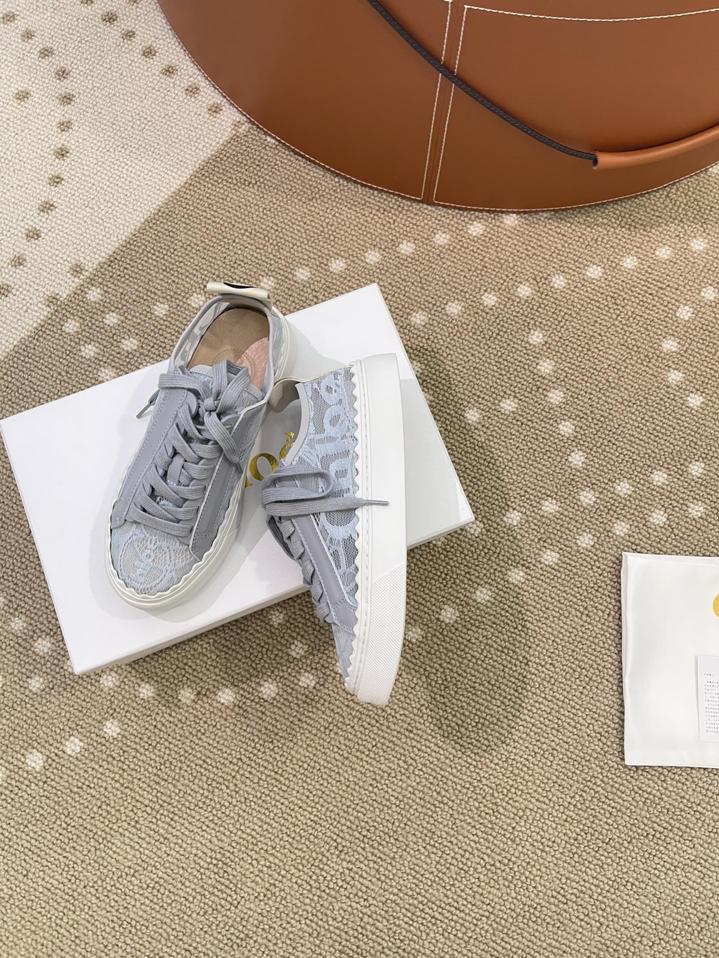 克羅C-蕾絲刺繡帆布鞋（尺碼35-40、41訂製）