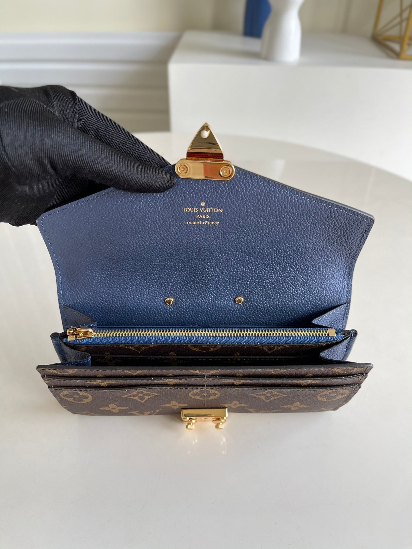 LV M64092 藍色老花 信封式Pallas錢夾