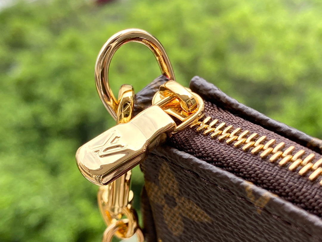 LV M58009 星星絲印 Mini Pochette Accessoires