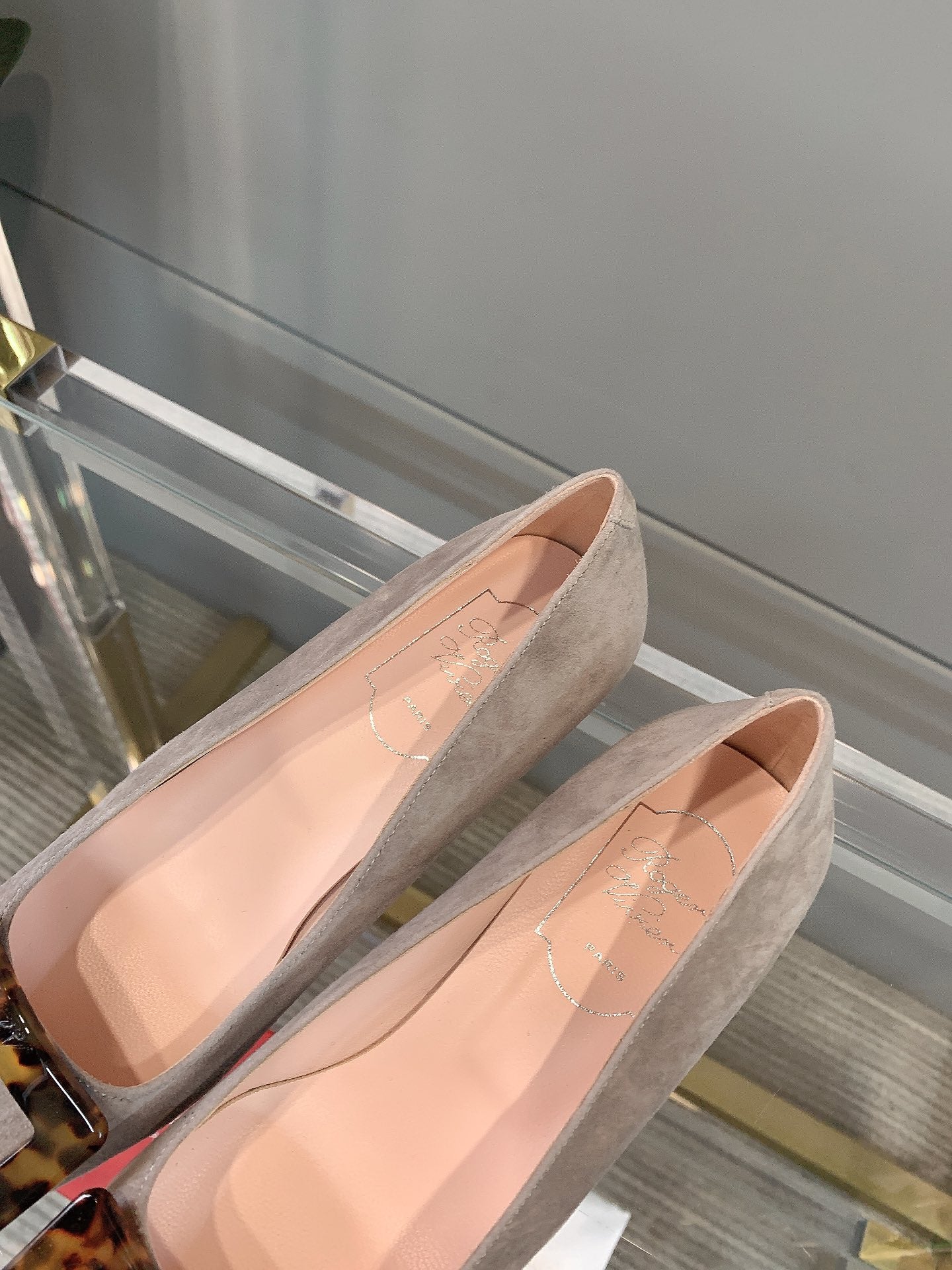Roger Vivier Belle玳瑁扣方頭鞋
