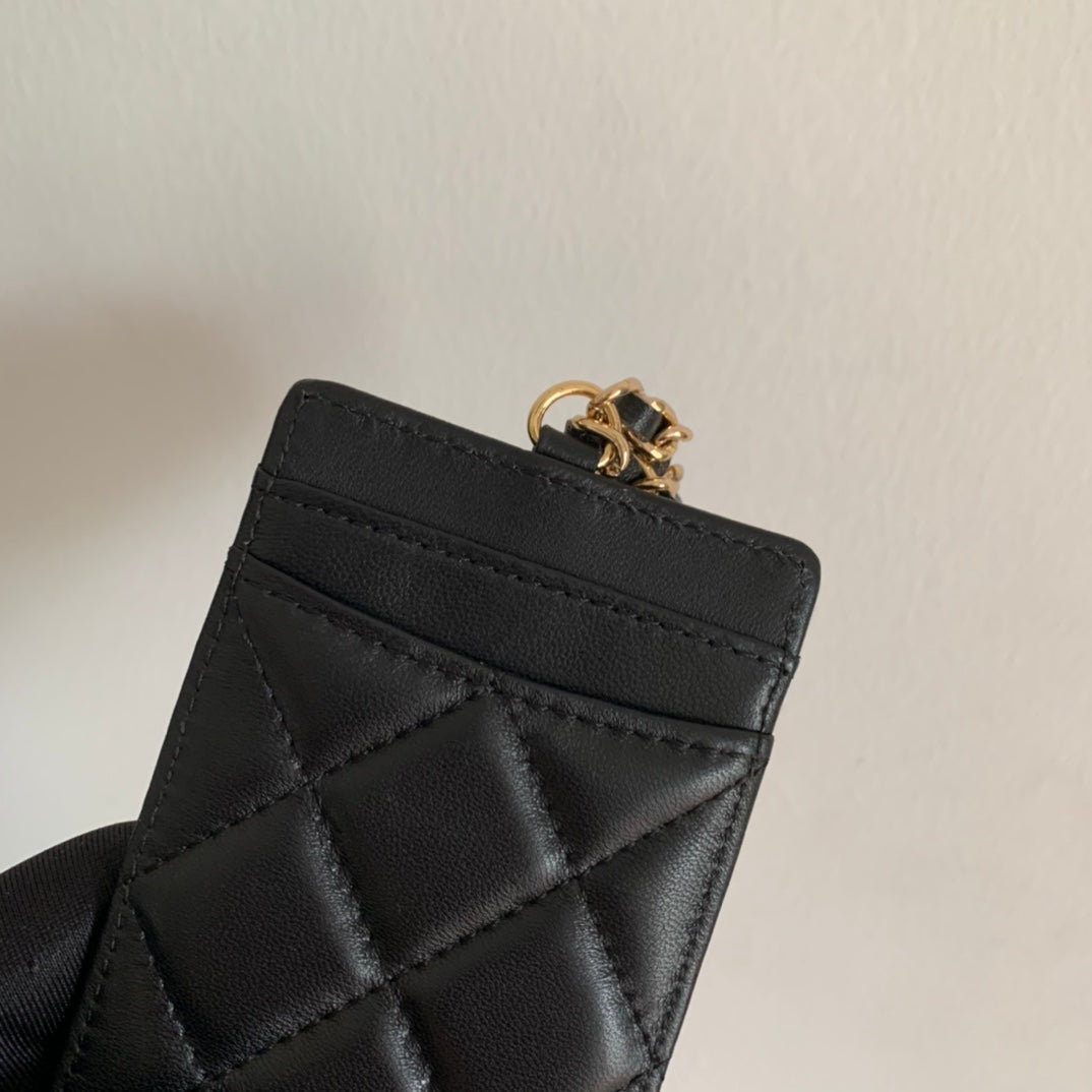 Chanel 證件套-黑色羊皮金扣