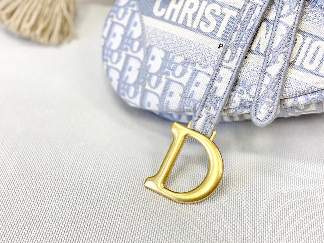 Dior Saddle 馬鞍包 25cm