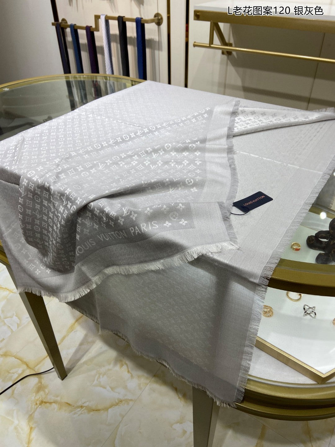 路L家-老花圖案圍巾 120*120cm 真絲與羊毛 灰色