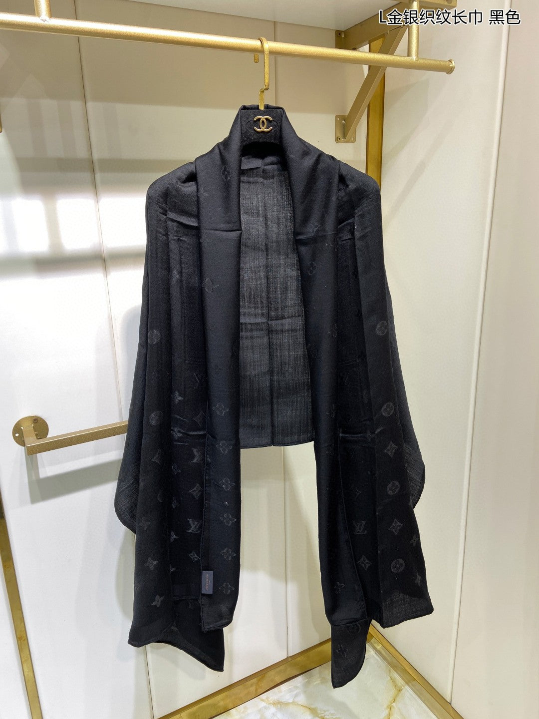 路L家-金銀織紋長巾 山羊絨搭配金絲Monogram圖案 75*200cm