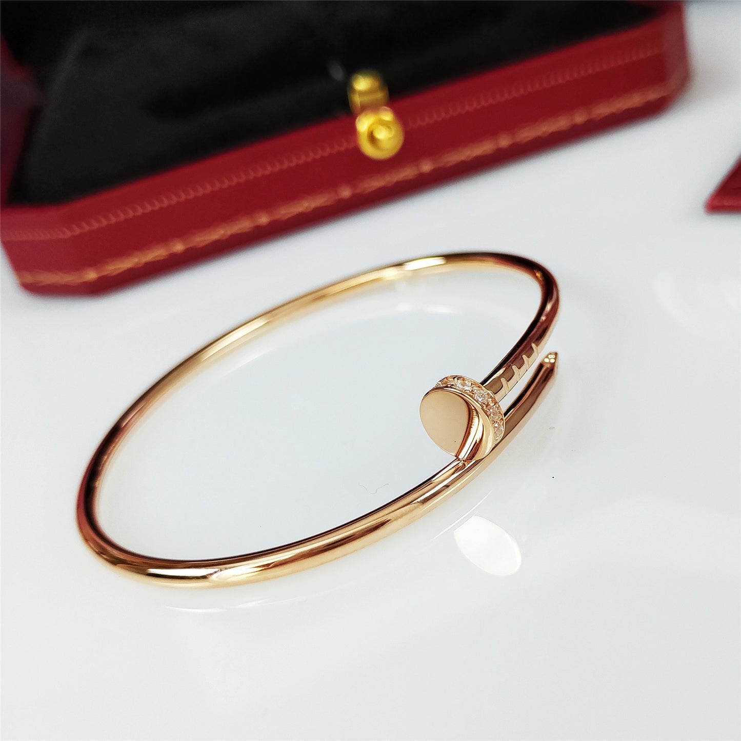 Cartier 細版釘子手鐲 玫瑰金半鑽