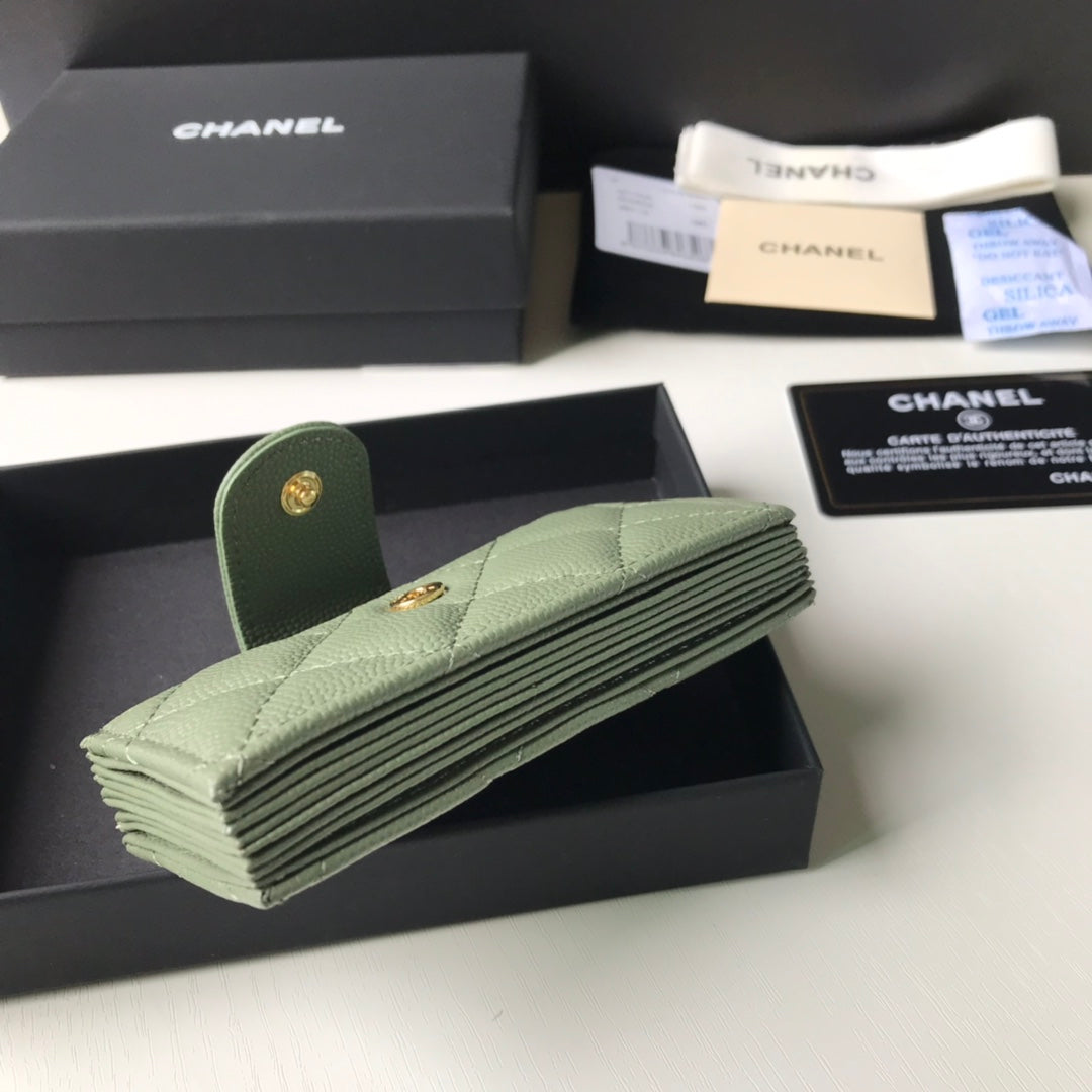 Chanel 多格層風琴式卡包