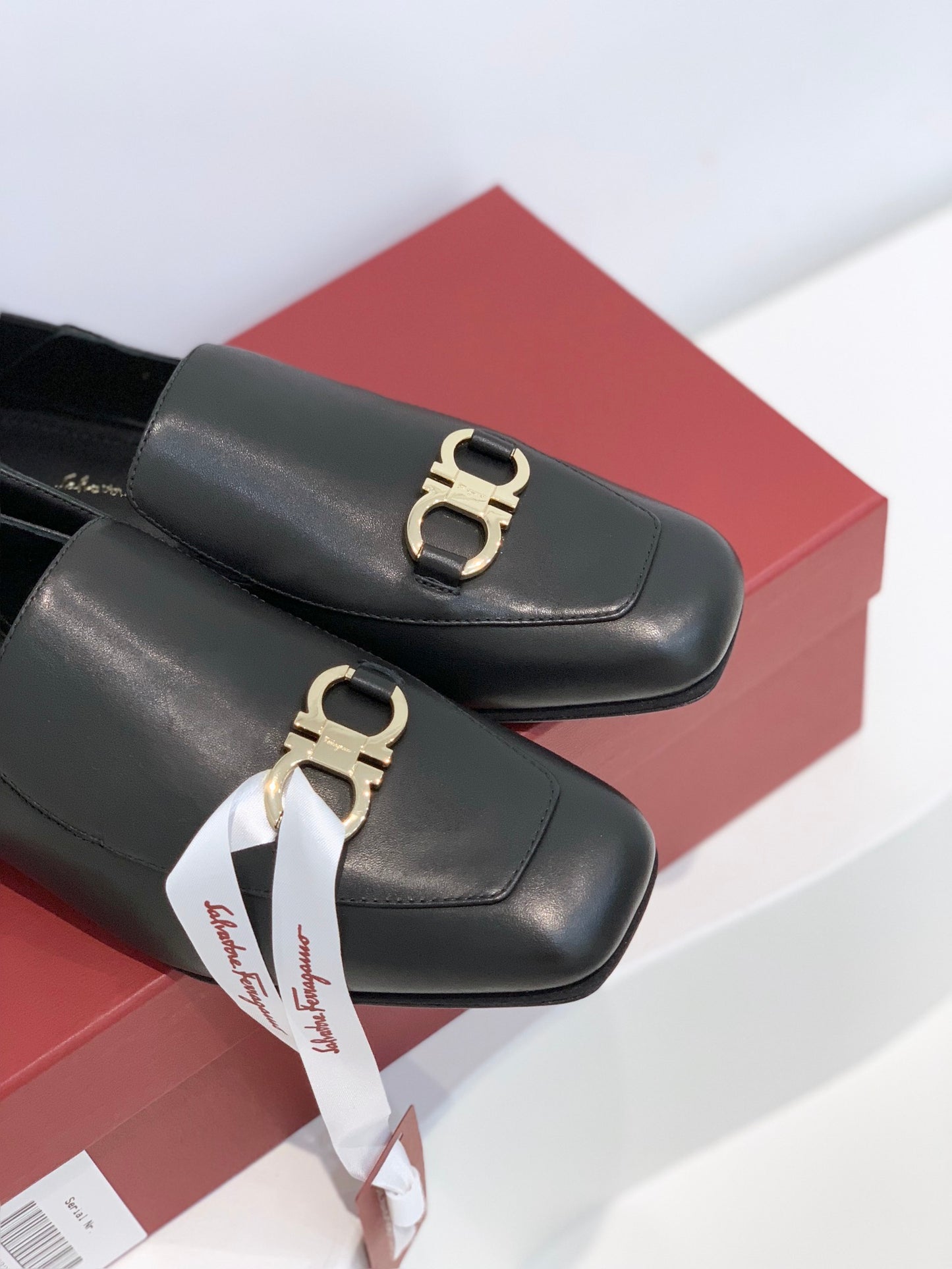 Salvatore Ferragamo鞋-菲拉格慕 經典Gancini扣 小方頭 樂福鞋 黑