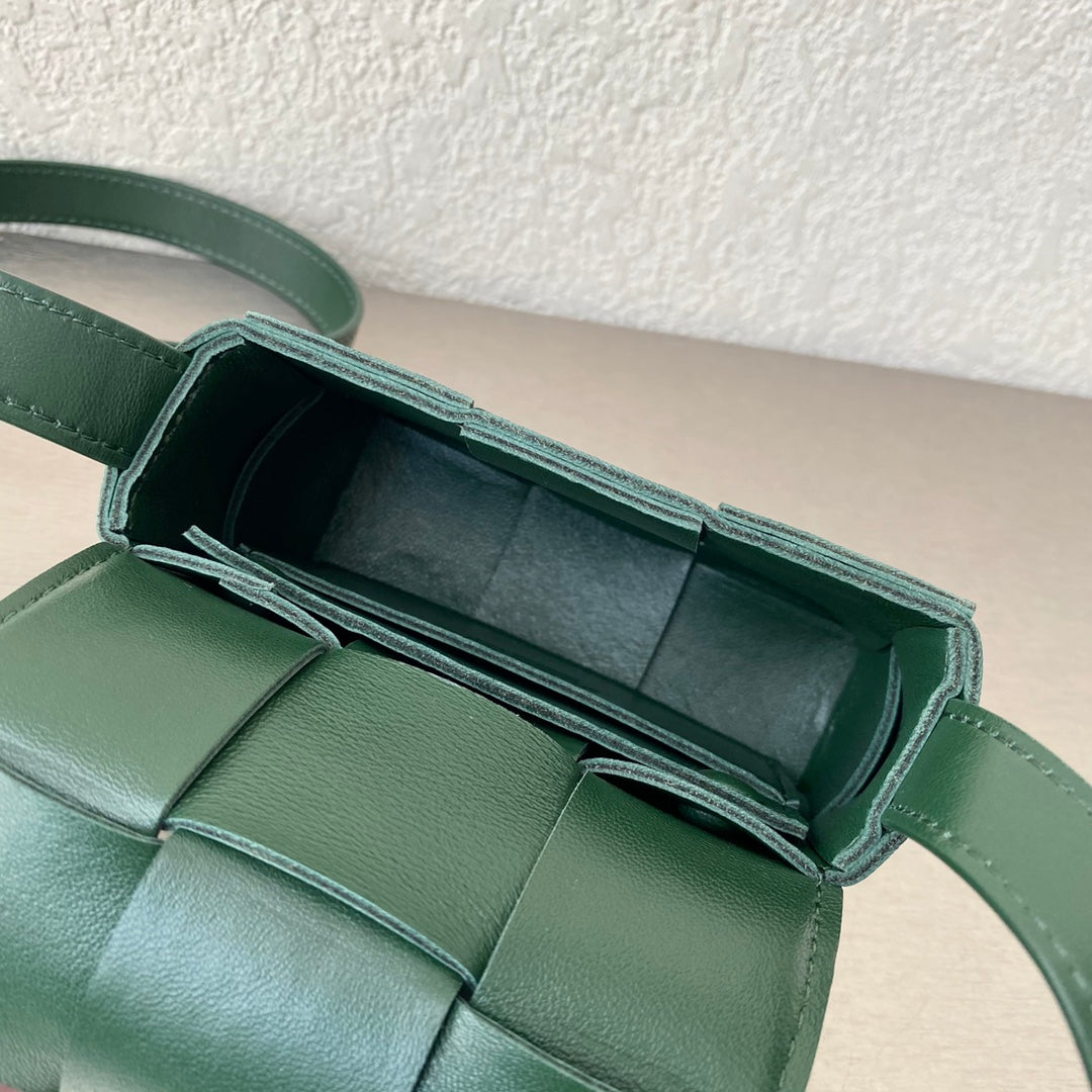B編織-羊皮方格Mini cassette Bag 迷你編織包 12x8x4cm