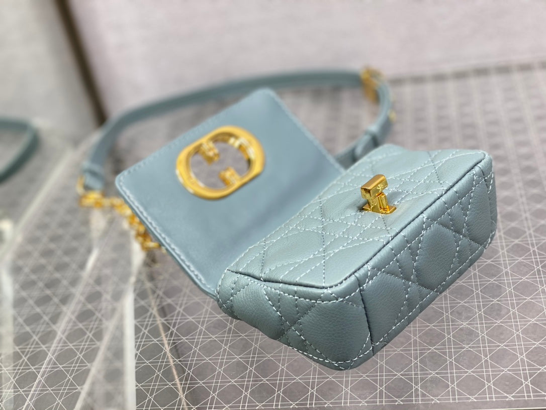 Dior-micro系列  霧霾藍