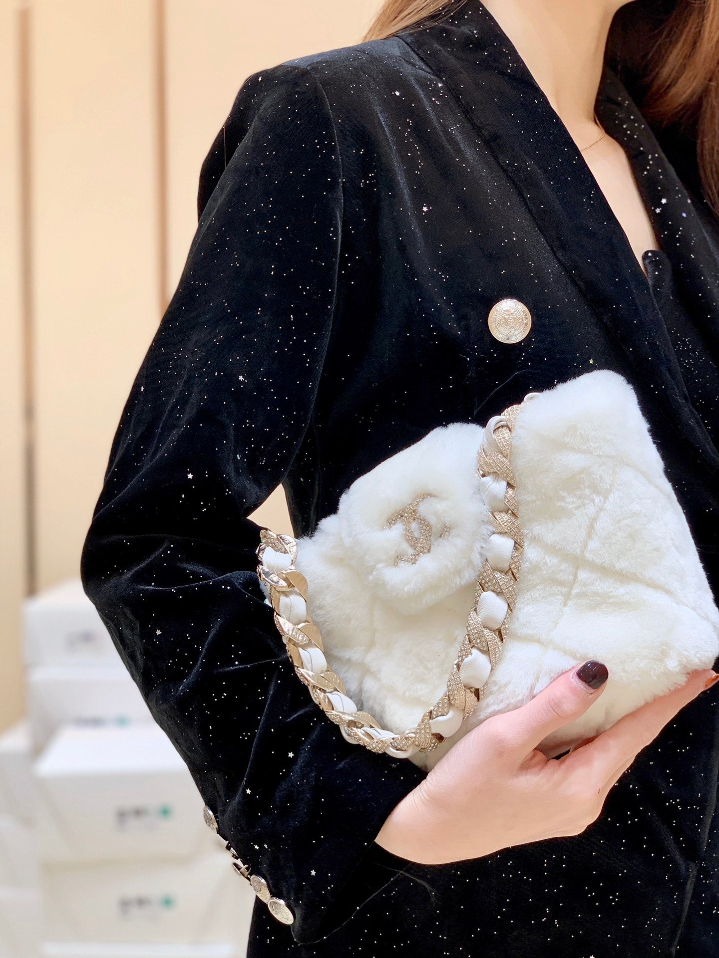 Chanel 剪羊毛鑽鏈包