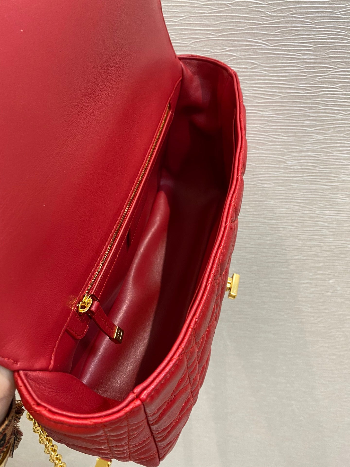 Dior Caro大號28cm-紅色小牛皮