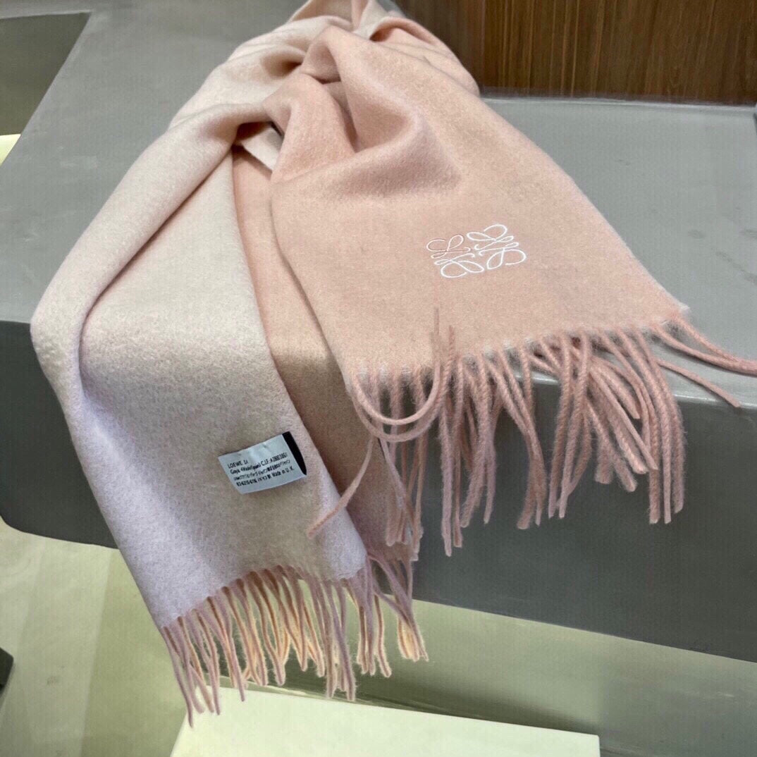 羅L威-刺繡水波紋圍巾 100%山羊絨 杏色