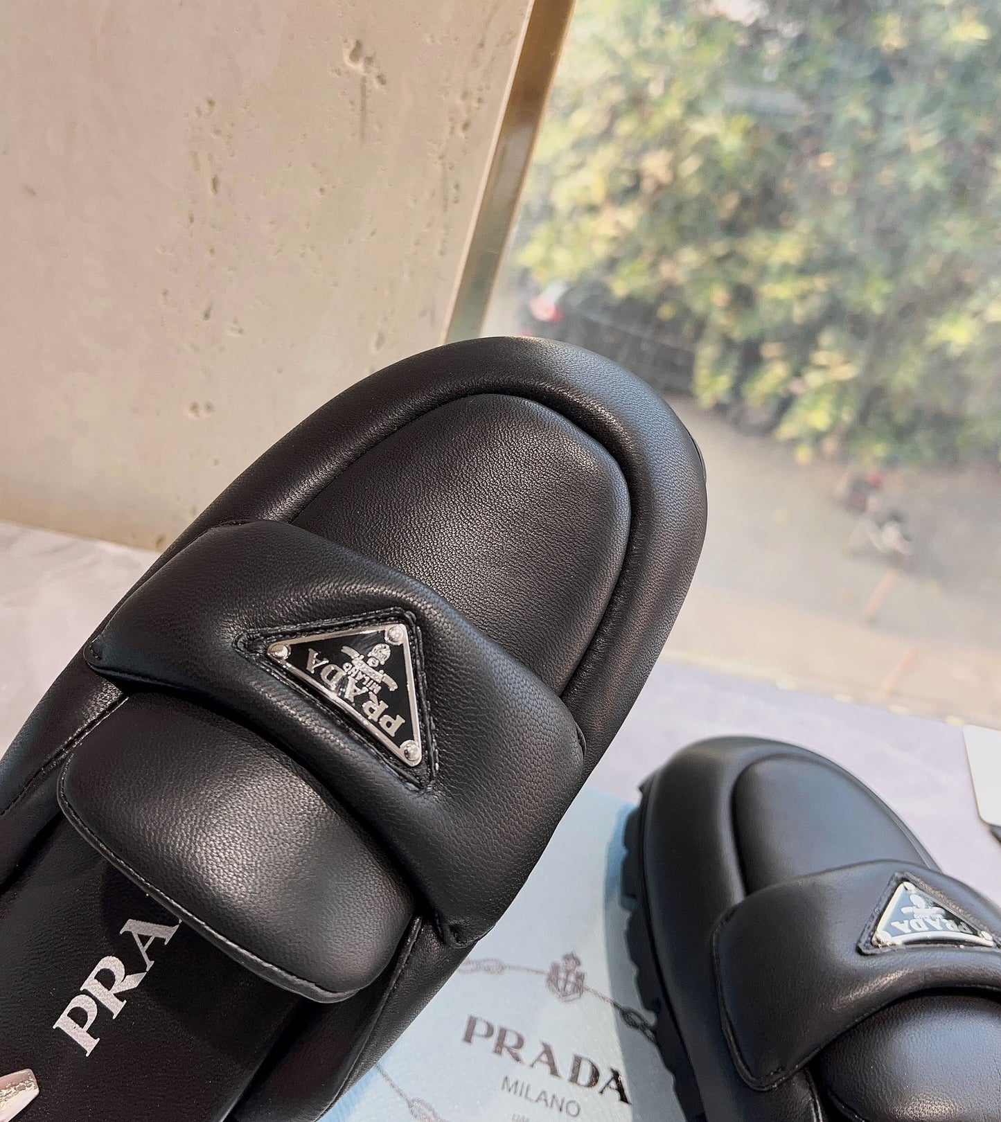 普P家-2023早春新款 海莉Hailey Bieber同款 麵包鞋 黑色