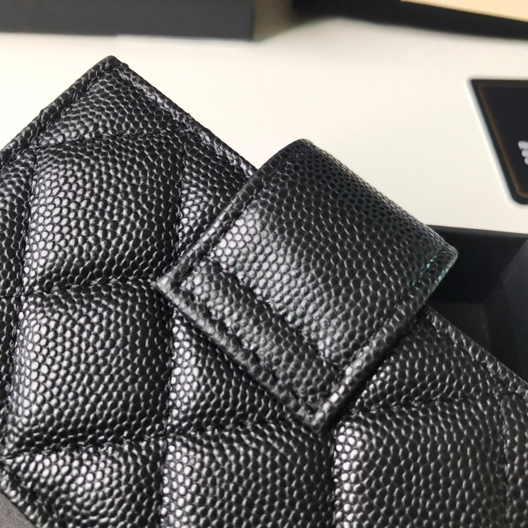 Chanel 多隔層風琴式卡包