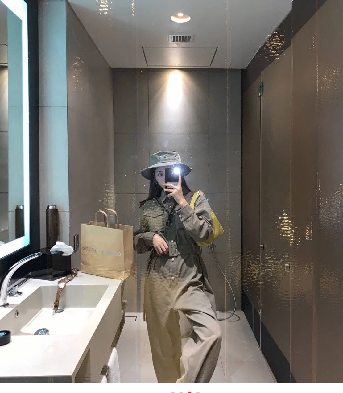 普P家-尼龍布 Hobo腋下包 小雞黃色 上身圖