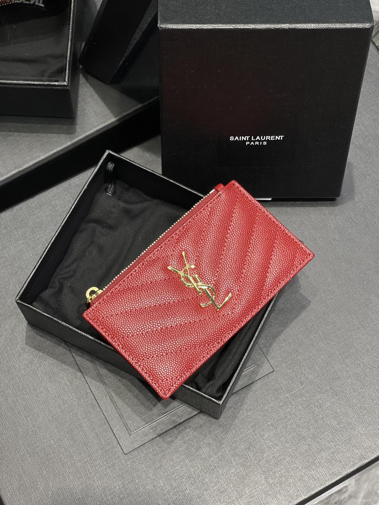 YSL 新品卡包_紅色金扣