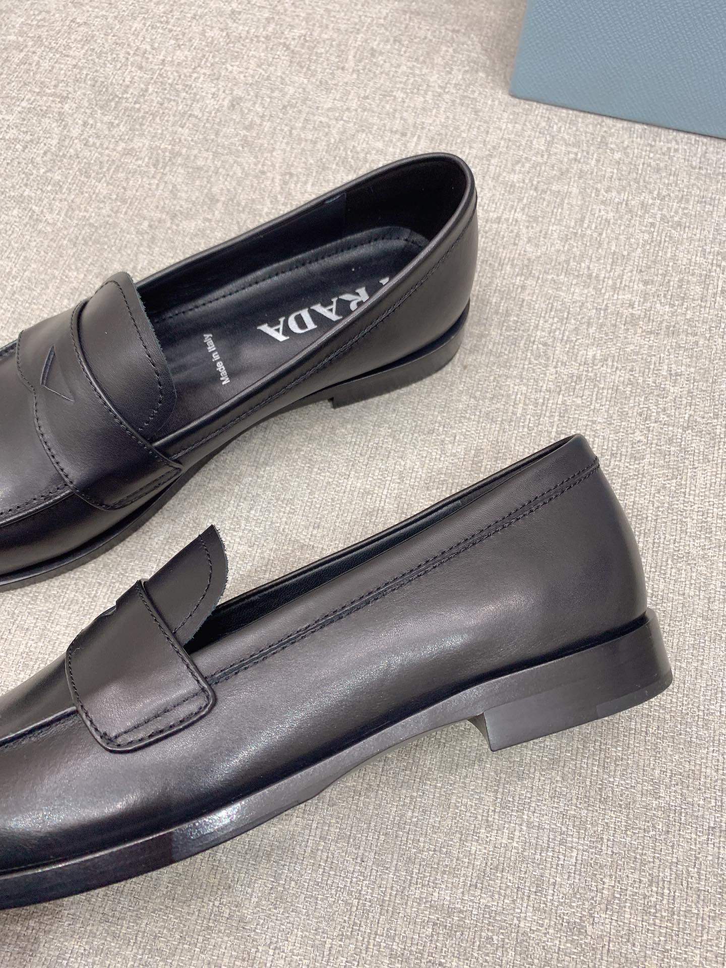 Prada 鞋-Prada 平底樂福鞋