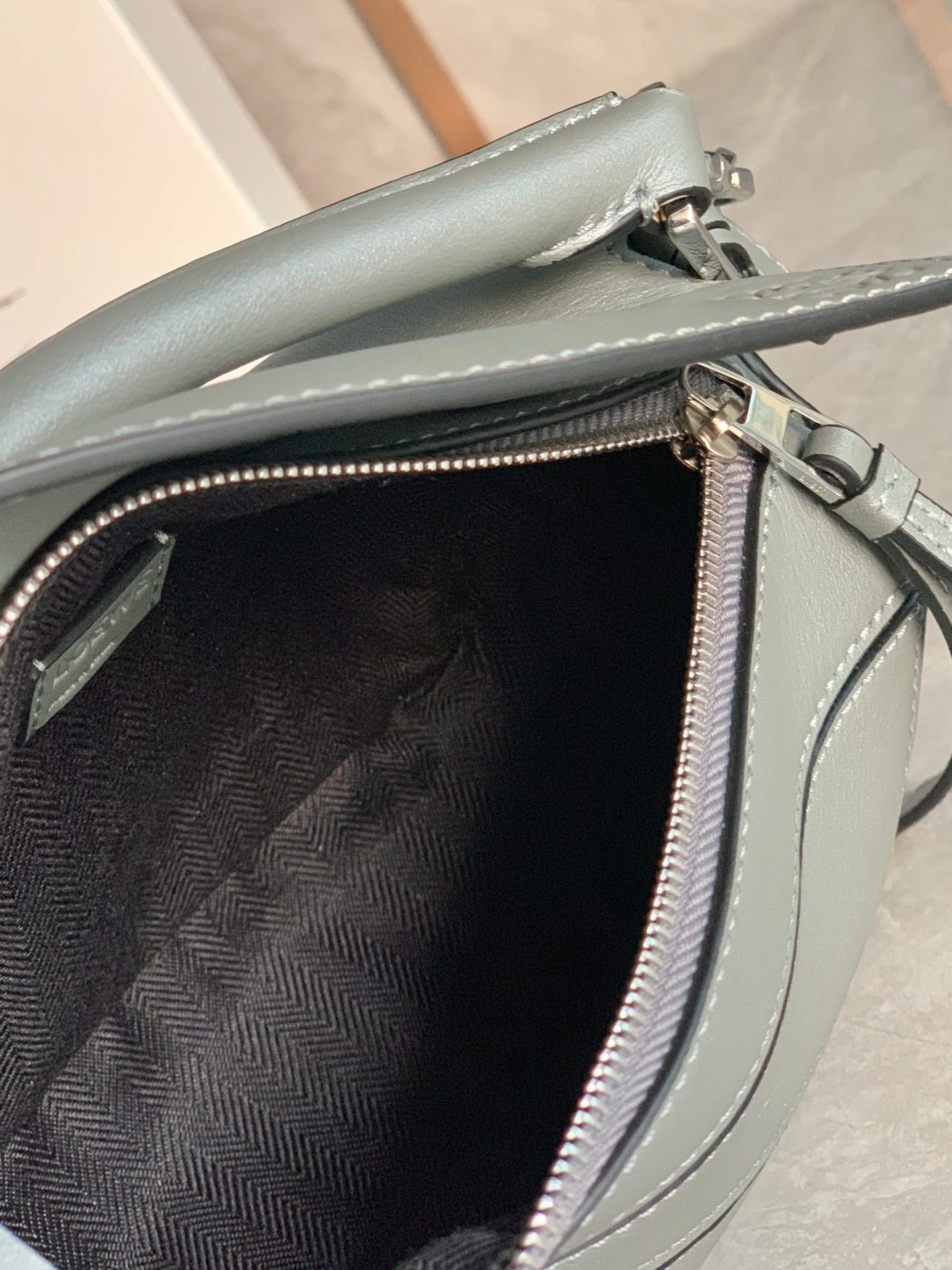 羅L威-Puzzle bag mini 小牛皮