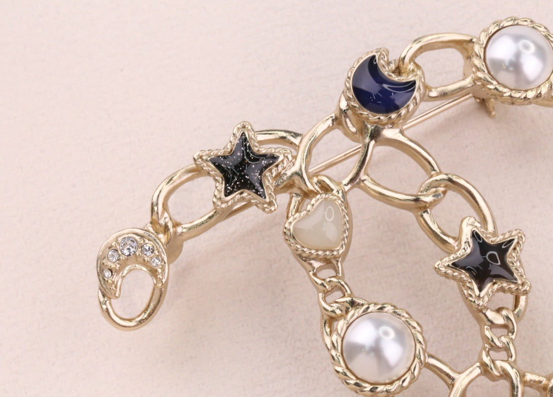 Chanel 胸針