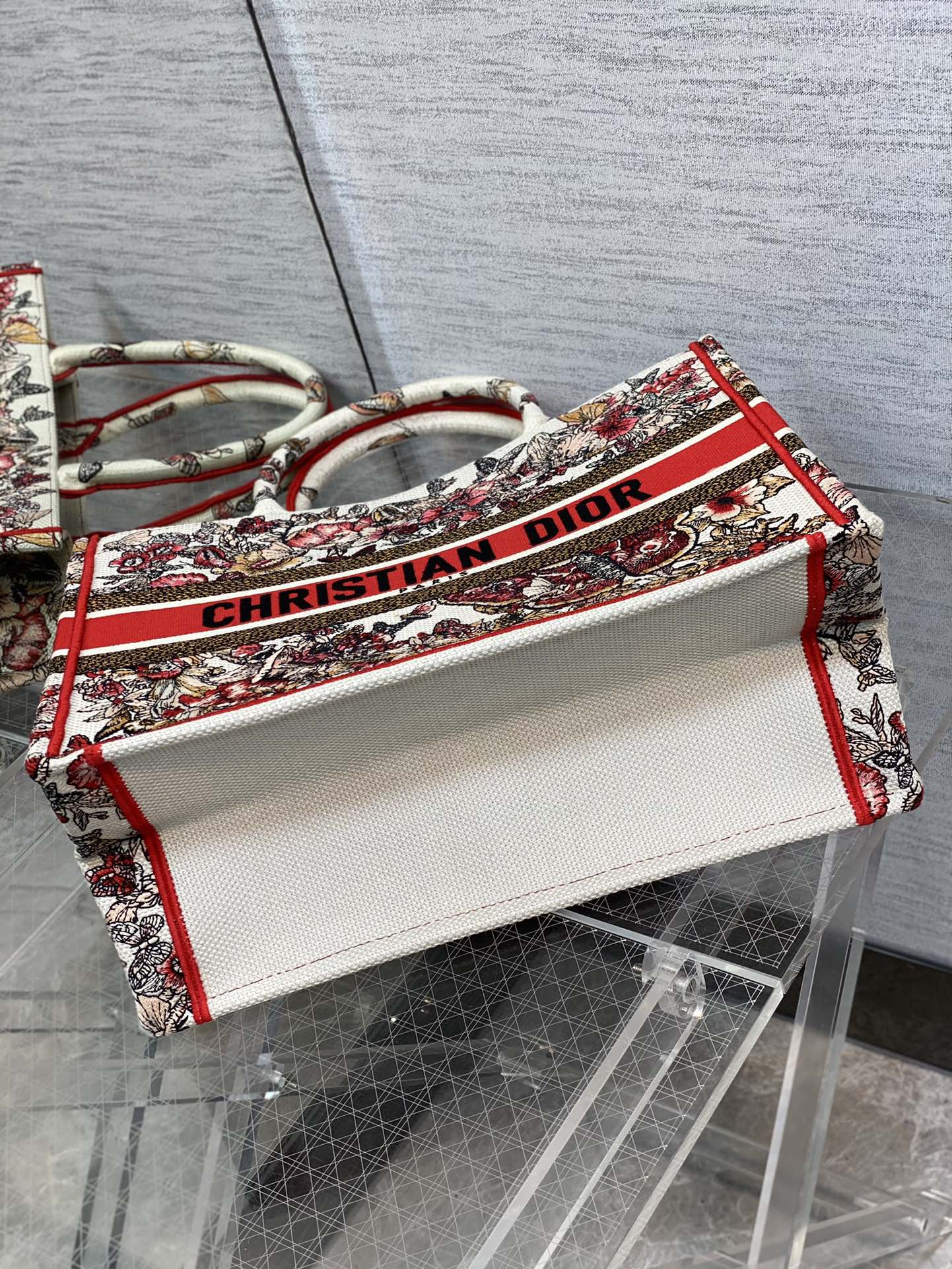 Dior Book Tote-小號36.5cm-蝶戀花刺繡