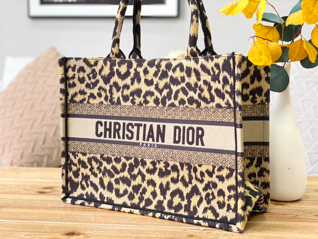 Dior Book Tote-小號36.5cm-豹紋刺繡