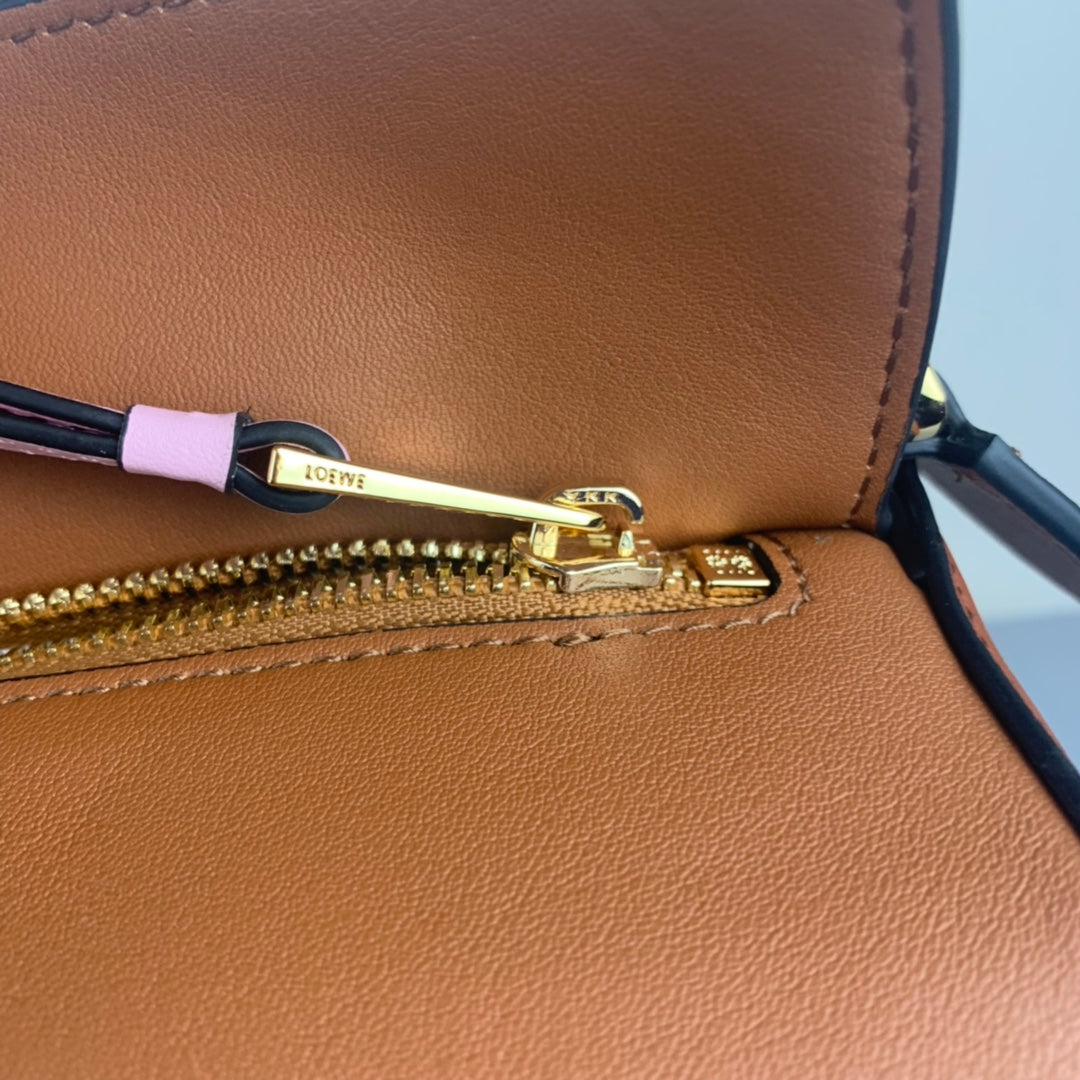 羅L威-Puzzle bag 小牛皮 小號