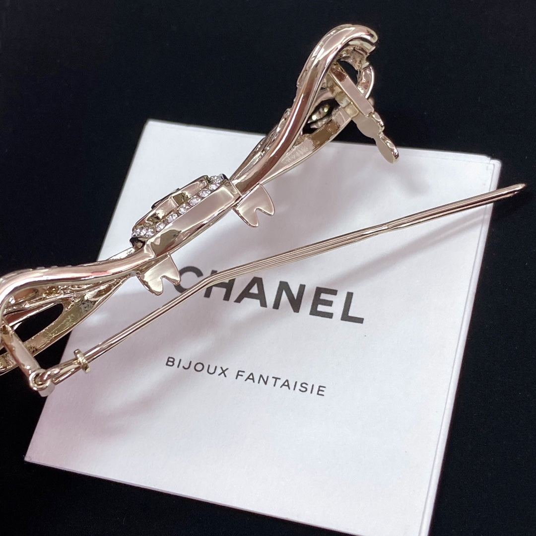 Chanel 髮夾