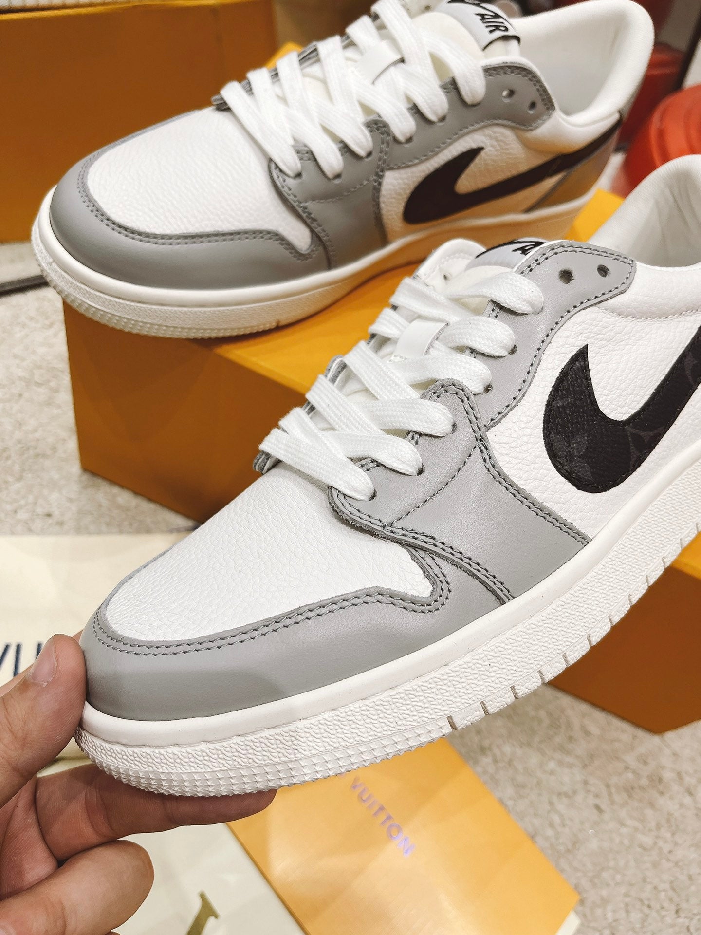 LV鞋-LV x NIKE 聯名款 休閒鞋