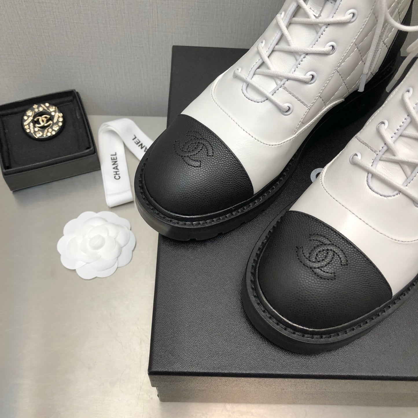 小香家-菱格紋羊皮繫帶靴（尺碼35-39，40、41訂製）