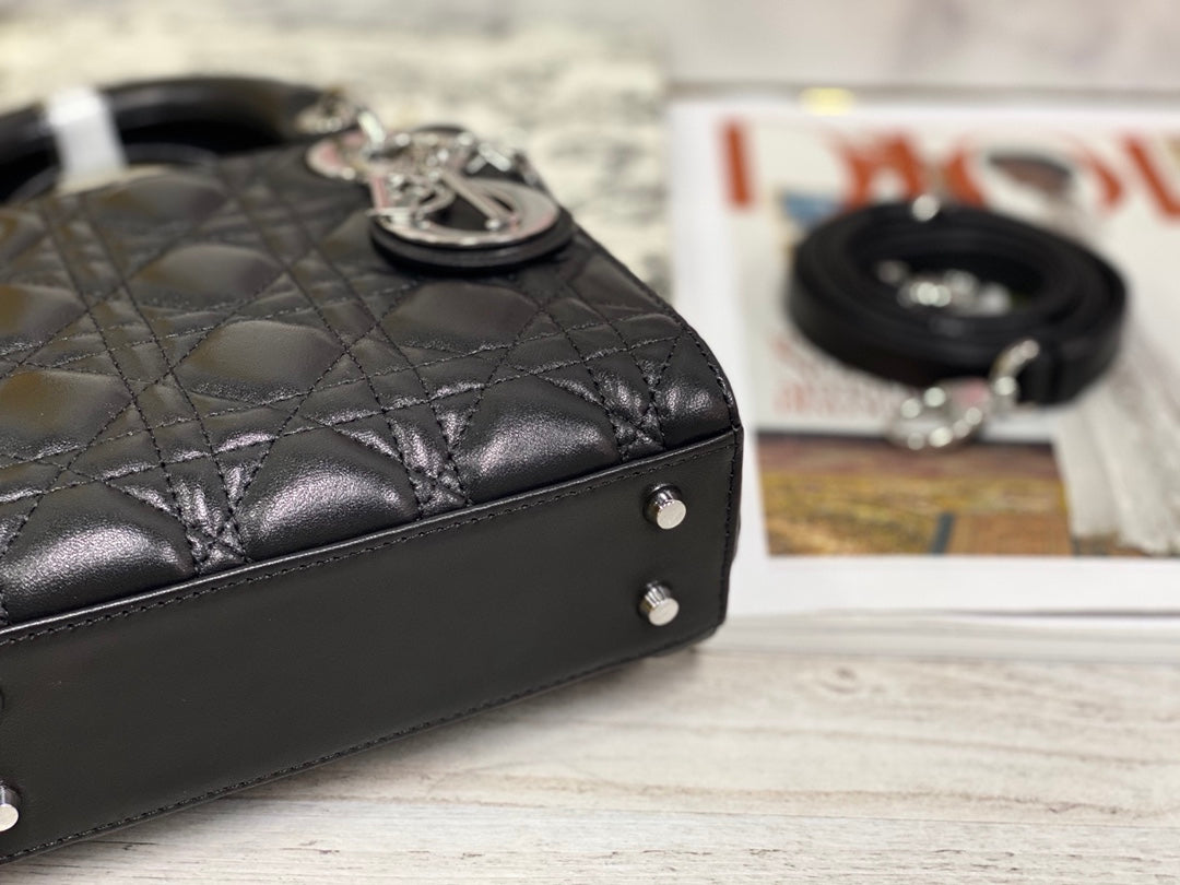 Dior-Mini Lady Dior手袋-三格黛妃-17cm-黑色銀釦