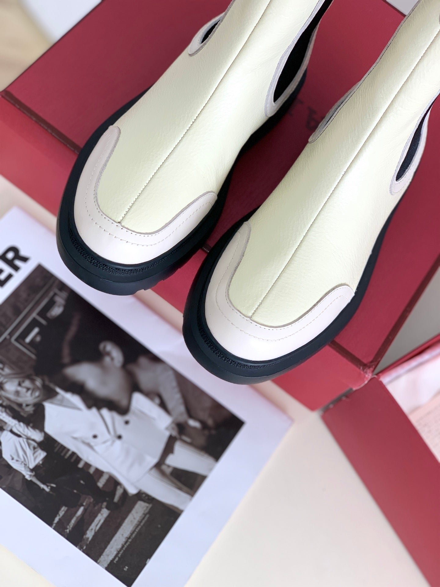 BALLY-厚底鬆緊帶切爾西短靴 白色